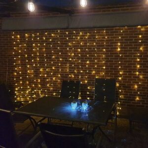 Specilights-led-lichtgordijn-3x3-meter-solar-warm-wit-tuin
